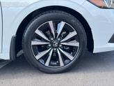Thumbnail of 2022 Platinum White Pearl Honda Civic
