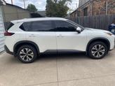 Thumbnail of 2021 Pearl White Tricoat Nissan Rogue