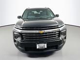 Thumbnail of 2026 Mosaic Black Metallic Chevrolet Traverse