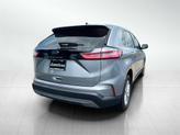 Thumbnail of 2022 Iconic Silver Metallic Ford Edge