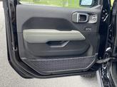 Thumbnail of 2025 Black Clearcoat Jeep Gladiator