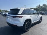 Thumbnail of 2023 Bright White Clearcoat Jeep Grand Cherokee