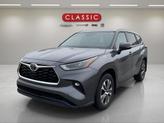 Thumbnail of 2022 Magnetic Gray Metallic Toyota Highlander