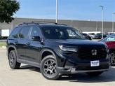 Thumbnail of 2025 Platinum White Pearl Honda Pilot
