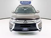 Thumbnail of 2016 Quartz Brown Metallic Mitsubishi Outlander