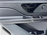 Thumbnail of 2024 Infinite Black Metallic Clearcoat Lincoln Aviator
