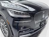 Thumbnail of 2024 Infinite Black Metallic Clearcoat Lincoln Aviator