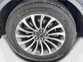 Thumbnail of 2024 Infinite Black Metallic Clearcoat Lincoln Aviator