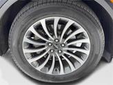 Thumbnail of 2024 Infinite Black Metallic Clearcoat Lincoln Aviator