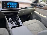 Thumbnail of 2024 Pure White Volkswagen Atlas