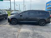 Thumbnail of 2021 Brilliant Black Crystal Pearlcoat Chrysler Pacifica