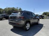 Thumbnail of 2018 Diamond Black Crystal Pearlcoat Jeep Compass