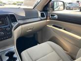 Thumbnail of 2017 Granite Crystal Metallic Clearcoat Jeep Grand Cherokee