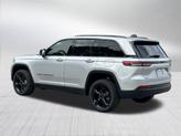Thumbnail of 2025 Silver Zynith Jeep Grand Cherokee