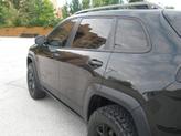 Thumbnail of 2016 Brilliant Black Crystal Pearl Jeep Cherokee