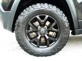 Thumbnail of 2016 Brilliant Black Crystal Pearl Jeep Cherokee