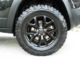 Thumbnail of 2016 Brilliant Black Crystal Pearl Jeep Cherokee