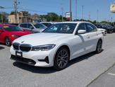 Thumbnail of 2020 Alpine White BMW 330