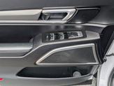 Thumbnail of 2022 Glacial White Pearl Kia Telluride