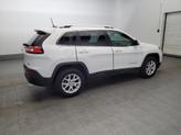 Thumbnail of 2017 Bright White Clearcoat Jeep Cherokee
