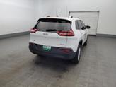 Thumbnail of 2017 Bright White Clearcoat Jeep Cherokee