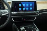 Thumbnail of 2024 Silver Mist Metallic Volkswagen Atlas