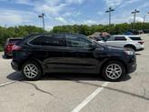 Thumbnail of 2022 Agate Black Metallic Ford Edge