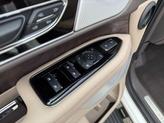 Thumbnail of 2024 White Lincoln Navigator