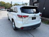 Thumbnail of 2014 Blizzard Pearl Toyota Highlander
