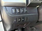 Thumbnail of 2014 Blizzard Pearl Toyota Highlander