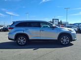 Thumbnail of 2019 Celestial Silver Metallic Toyota Highlander