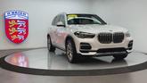 Thumbnail of 2022 Mineral White Metallic BMW X5