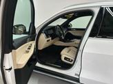 Thumbnail of 2022 Mineral White Metallic BMW X5