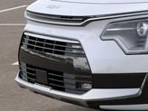 Thumbnail of 2025 Snow White Pearl Kia Niro