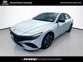 Photo of 2025 White Hyundai ELANTRA