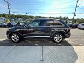 Thumbnail of 2022 Mythos Black Metallic Audi Q7