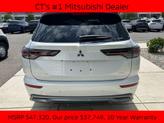 Thumbnail of 2025 White Diamond / Black Mitsubishi Outlander