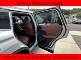 Thumbnail of 2025 White Diamond / Black Mitsubishi Outlander