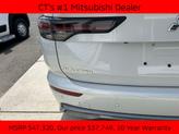Thumbnail of 2025 White Diamond / Black Mitsubishi Outlander