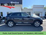 Thumbnail of 2022 Mythos Black Metallic Audi Q5
