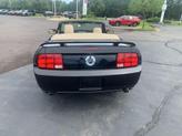 Thumbnail of 2006 Black Clearcoat Ford Mustang