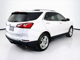 Thumbnail of 2019 Iridescent Pearl Tricoat Chevrolet Equinox