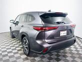 Thumbnail of 2022 Magnetic Gray Metallic Toyota Highlander