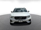 Thumbnail of 2024 Crystal White Metallic Volvo XC40
