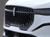 Thumbnail of 2025 White Platinum Metallic Tri-Coat Lincoln Nautilus