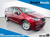 Photo of 2023 Velvet Red Pearlcoat Chrysler Pacifica