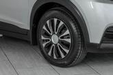 Thumbnail of 2020 Brilliant Silver Metallic Nissan Kicks