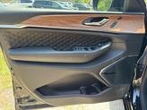 Thumbnail of 2025 Diamond Black Jeep Grand Cherokee L