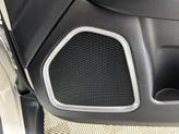 Thumbnail of 2020 White Clearcoat Jeep Compass