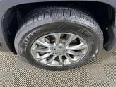 Thumbnail of 2021 Diamond Black Jeep Cherokee